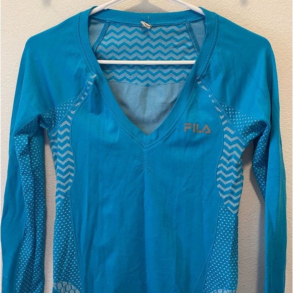 Fila Workout Top - Picture 2 of 5